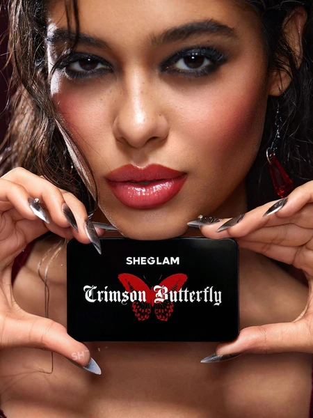 پالت رژلب براق شیگلم از کالکشن Crimson Butterfly